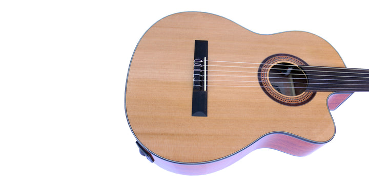 Båndløs klassisk guitar med EQ CP-4
